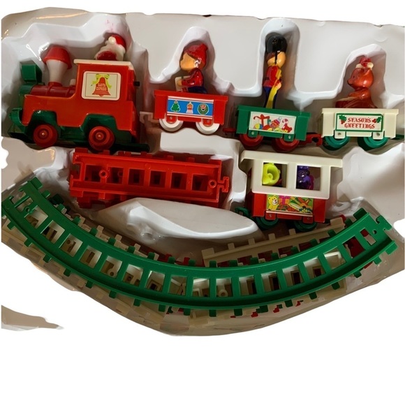 Vintage 70’s Electronic Musical Battery-Operated Train Set Damaged READ - Picture 7 of 9